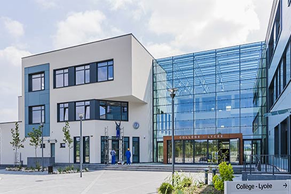 Lycee-Francais-Anna-de-Noailles1